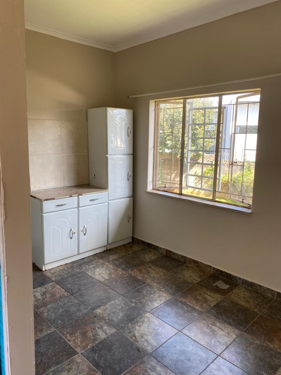 To Let 1 Bedroom Property for Rent in Eastleigh Ridge Gauteng