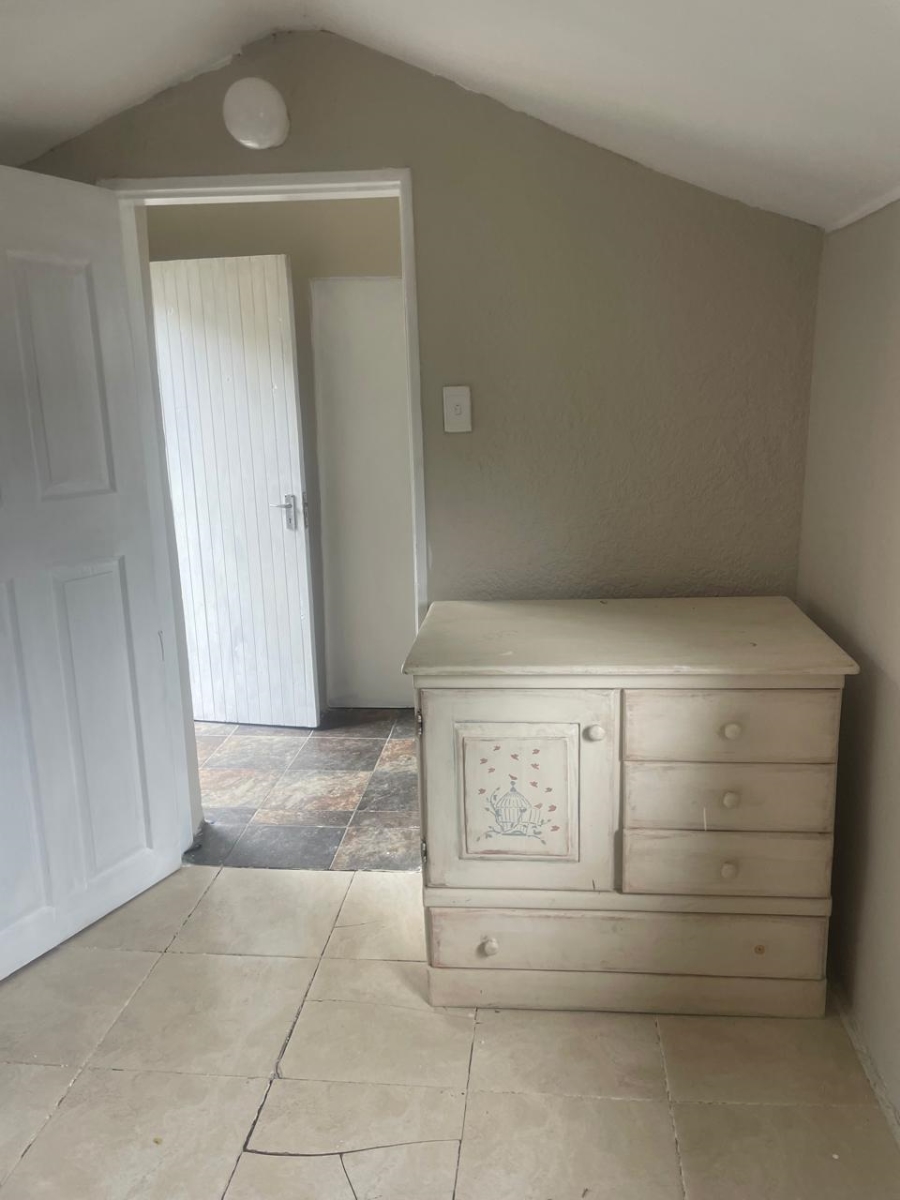 To Let 1 Bedroom Property for Rent in Eastleigh Ridge Gauteng