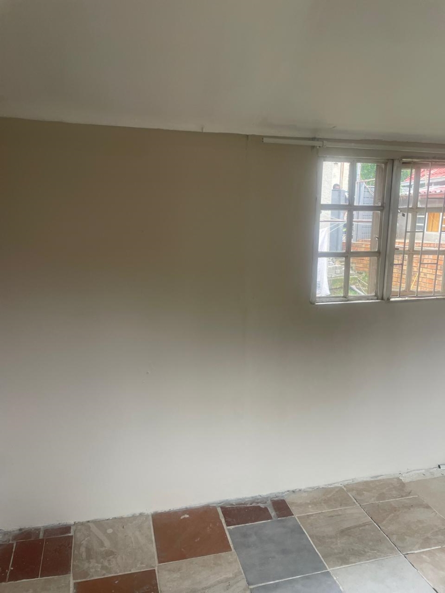 To Let 1 Bedroom Property for Rent in Eastleigh Ridge Gauteng