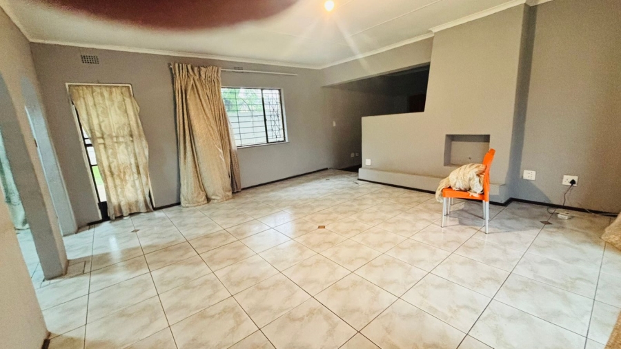 4 Bedroom Property for Sale in The Stewards Gauteng