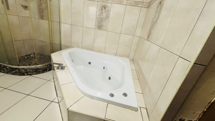 4 Bedroom Property for Sale in The Stewards Gauteng