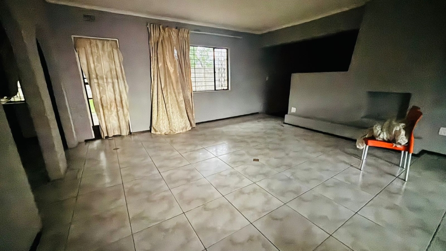 4 Bedroom Property for Sale in The Stewards Gauteng