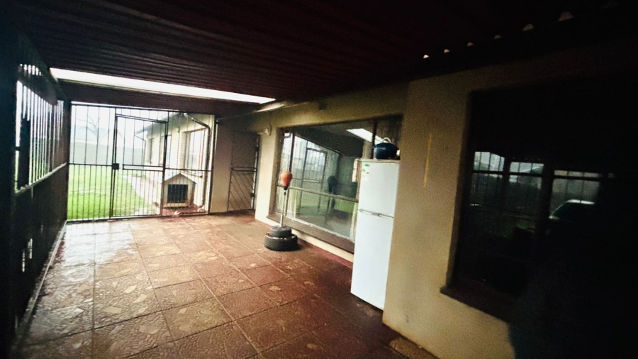 4 Bedroom Property for Sale in The Stewards Gauteng
