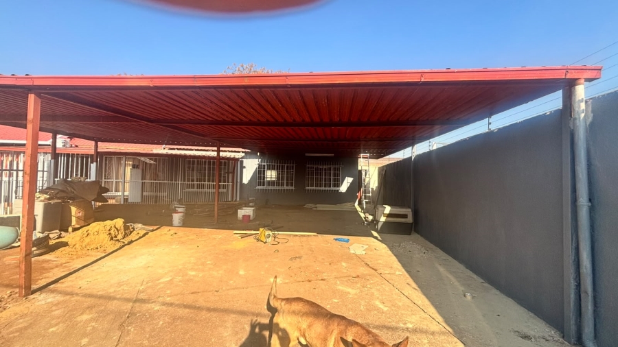 4 Bedroom Property for Sale in The Stewards Gauteng