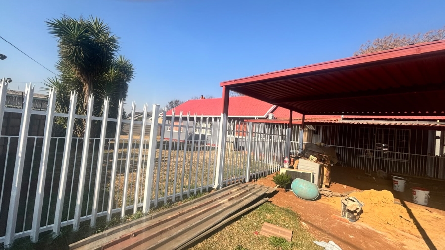 4 Bedroom Property for Sale in The Stewards Gauteng