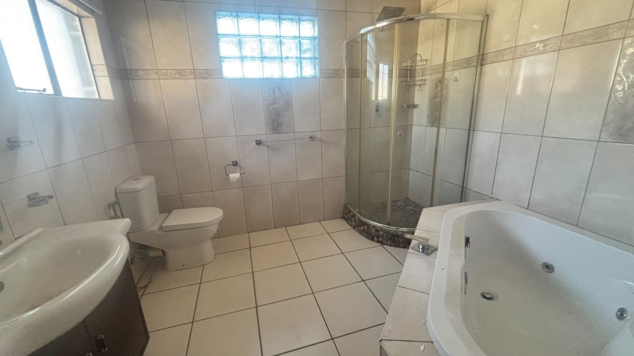 4 Bedroom Property for Sale in The Stewards Gauteng