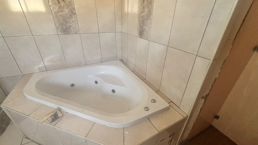 4 Bedroom Property for Sale in The Stewards Gauteng