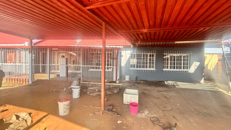 4 Bedroom Property for Sale in The Stewards Gauteng