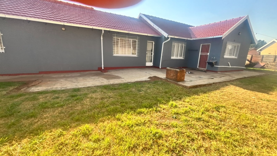 4 Bedroom Property for Sale in The Stewards Gauteng