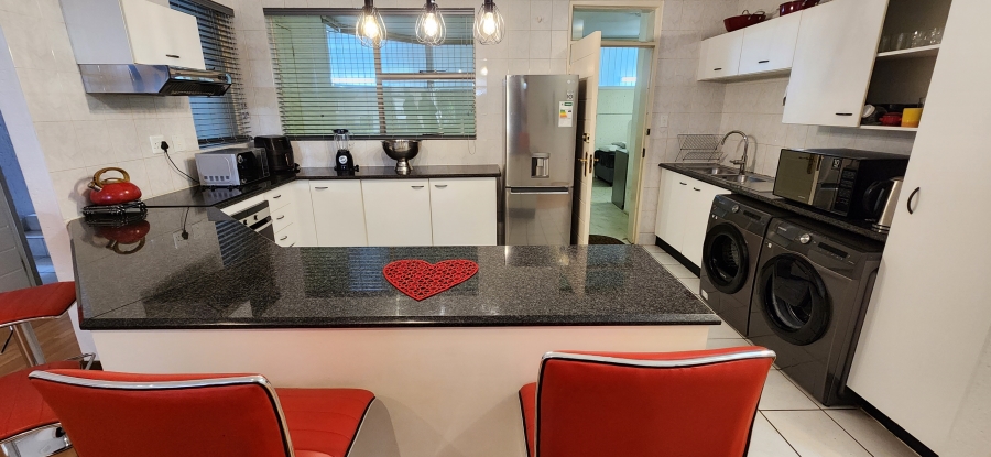 2 Bedroom Property for Sale in Bedford Park Gauteng