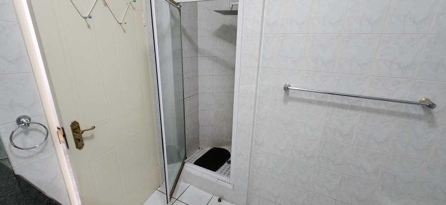 2 Bedroom Property for Sale in Bedford Park Gauteng