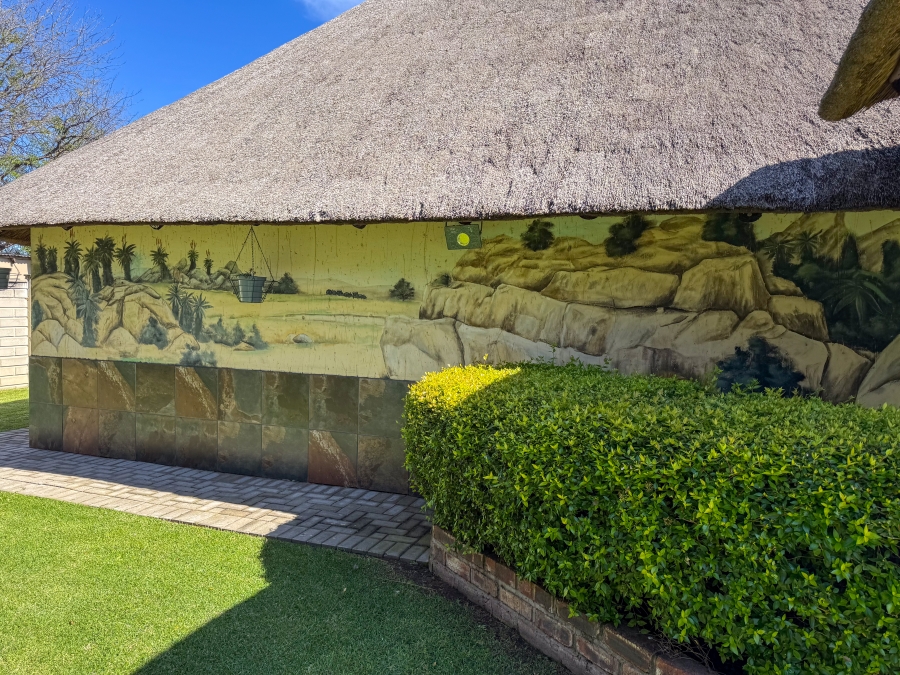 14 Bedroom Property for Sale in Mooilande Gauteng