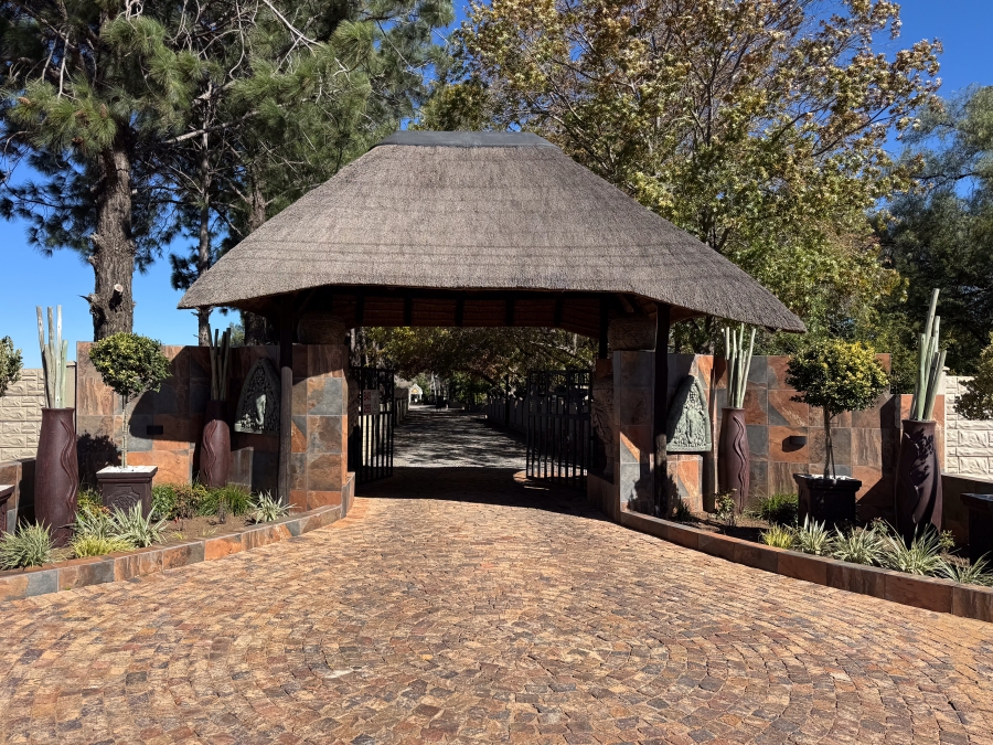 14 Bedroom Property for Sale in Mooilande Gauteng