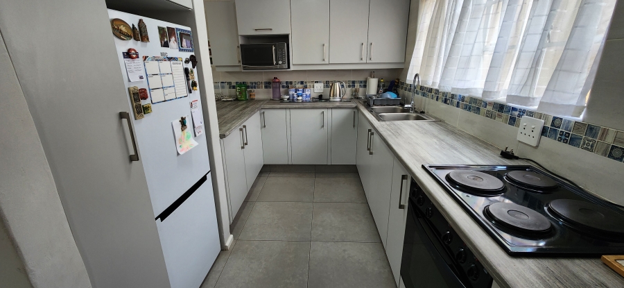 2 Bedroom Property for Sale in Bedford Park Gauteng