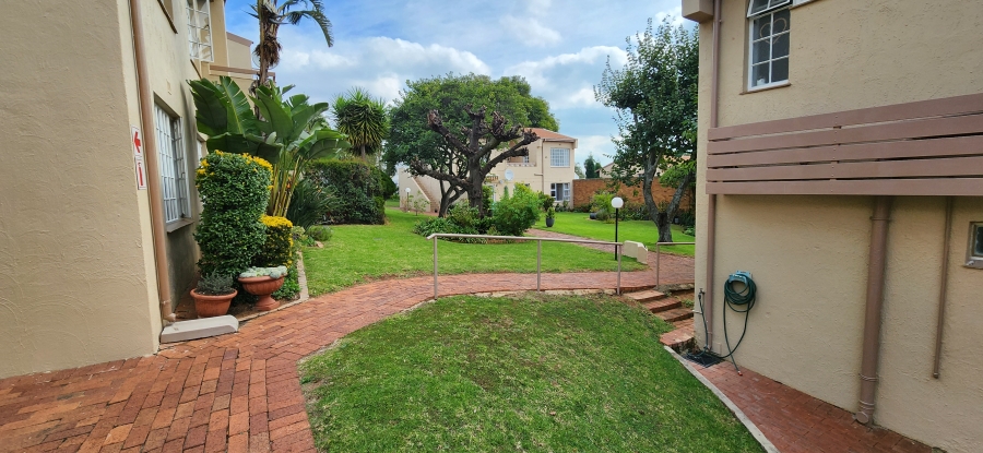 2 Bedroom Property for Sale in Bedford Park Gauteng