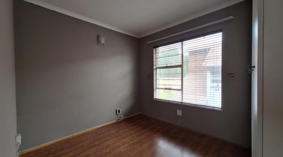 1 Bedroom Property for Sale in Glen Marais Gauteng
