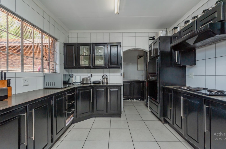4 Bedroom Property for Sale in Parkhill Gardens Gauteng