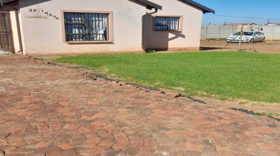 2 Bedroom Property for Sale in Beverley Hills Gauteng