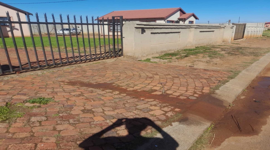 2 Bedroom Property for Sale in Beverley Hills Gauteng