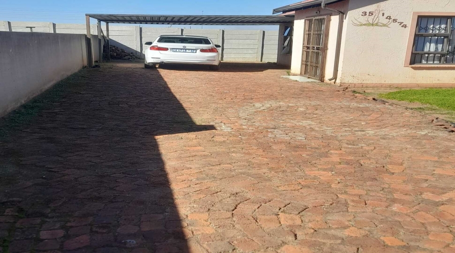 2 Bedroom Property for Sale in Beverley Hills Gauteng