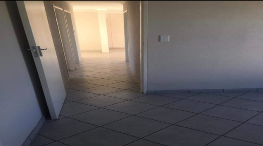 2 Bedroom Property for Sale in Beverley Hills Gauteng