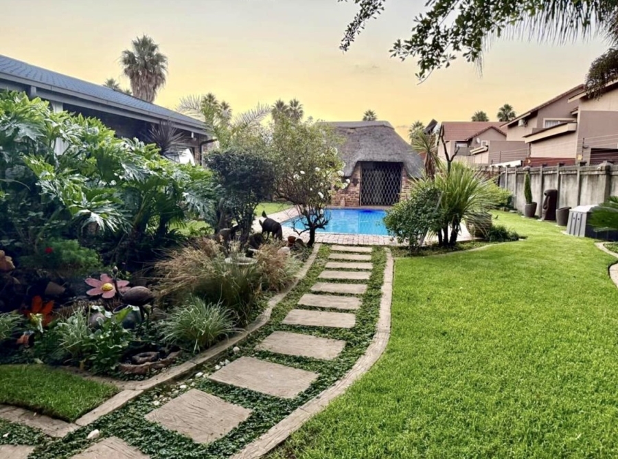 4 Bedroom Property for Sale in Vanderbijlpark SE 4 Gauteng