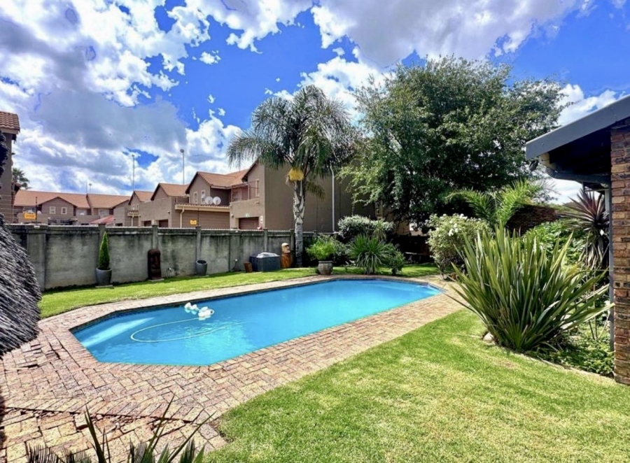 4 Bedroom Property for Sale in Vanderbijlpark SE 4 Gauteng