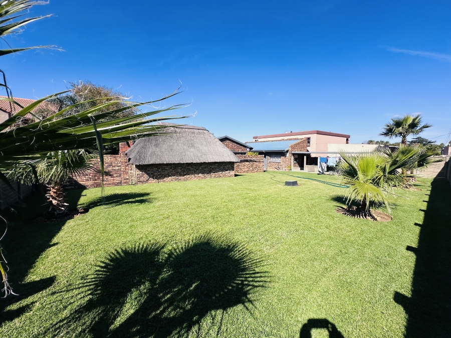 4 Bedroom Property for Sale in Vanderbijlpark SE 4 Gauteng