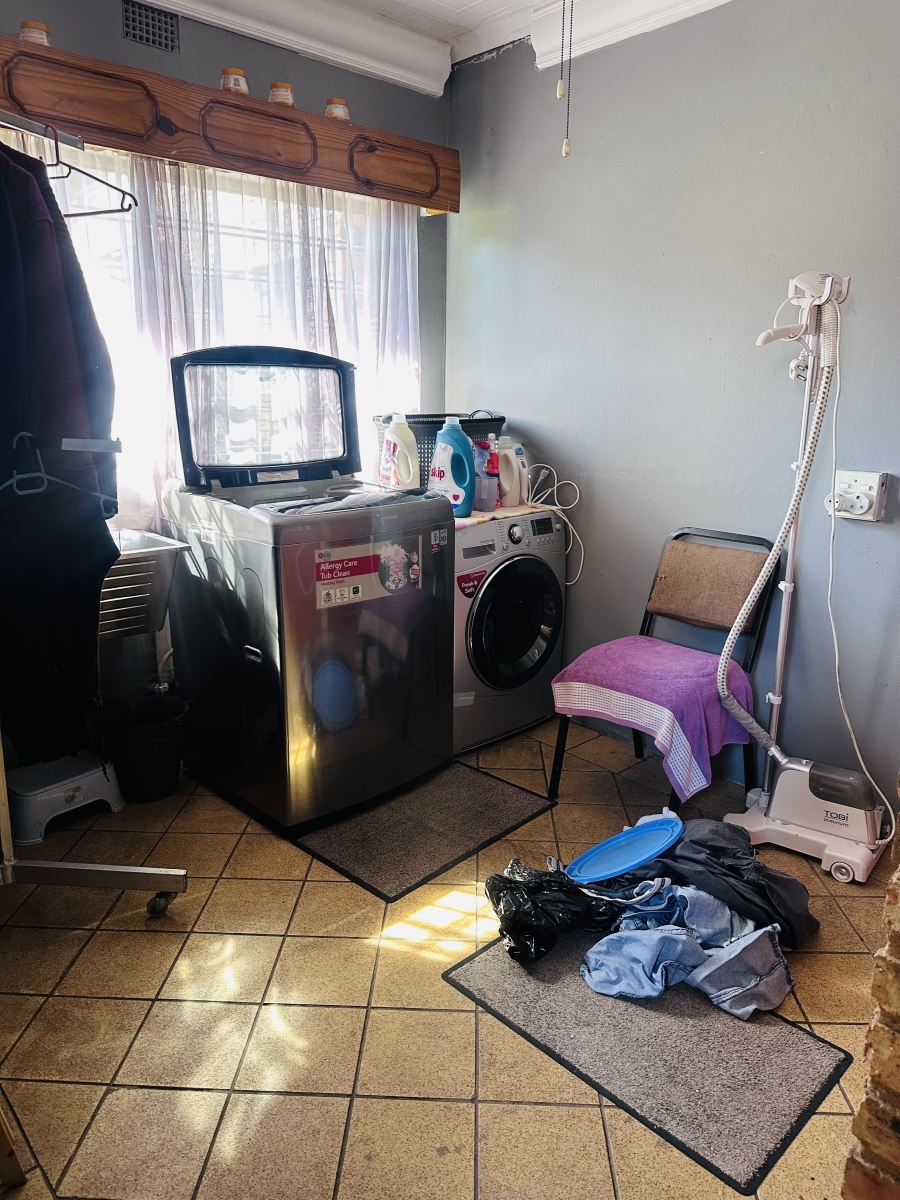 4 Bedroom Property for Sale in Vanderbijlpark SE 4 Gauteng