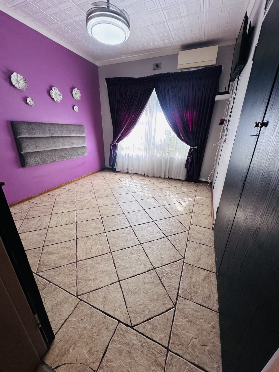4 Bedroom Property for Sale in Vanderbijlpark SE 4 Gauteng