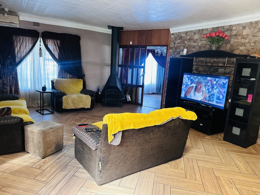 4 Bedroom Property for Sale in Vanderbijlpark SE 4 Gauteng