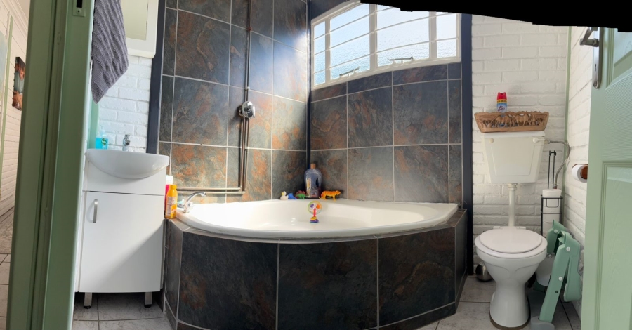2 Bedroom Property for Sale in Vaal Marina Gauteng