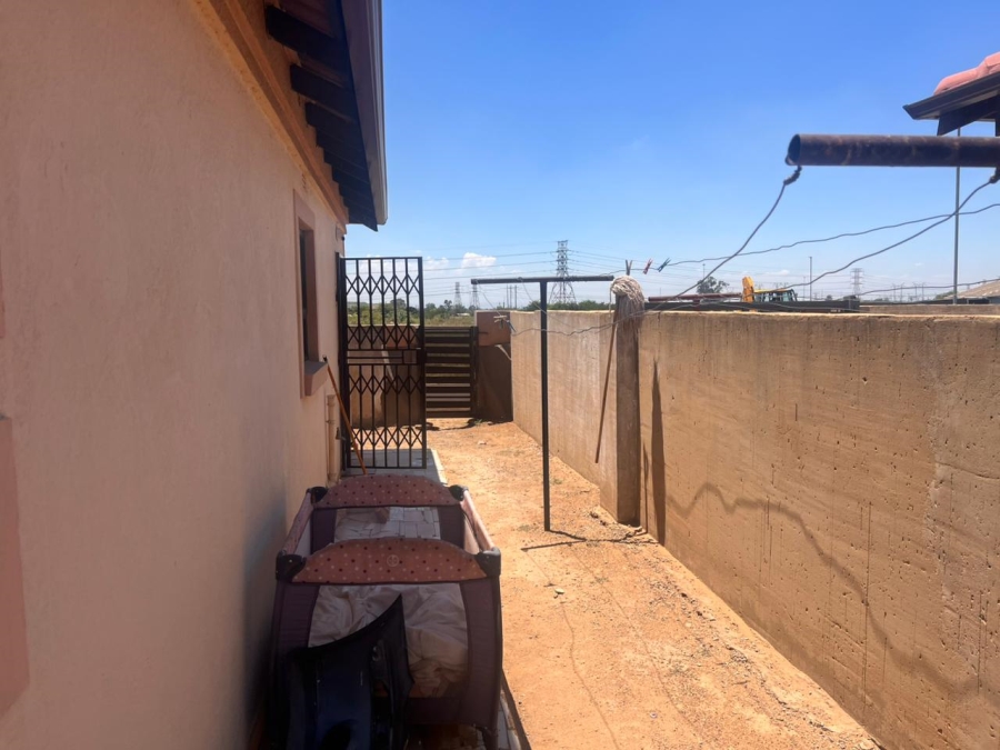 2 Bedroom Property for Sale in Vanderbijlpark CE 7 Gauteng