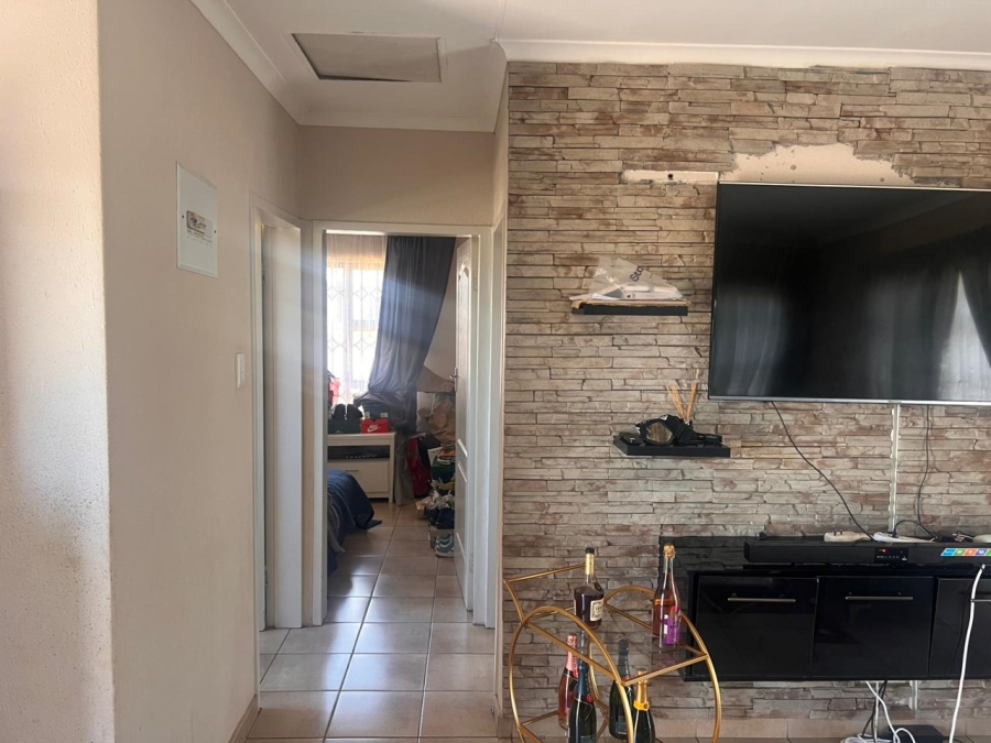 2 Bedroom Property for Sale in Vanderbijlpark CE 7 Gauteng