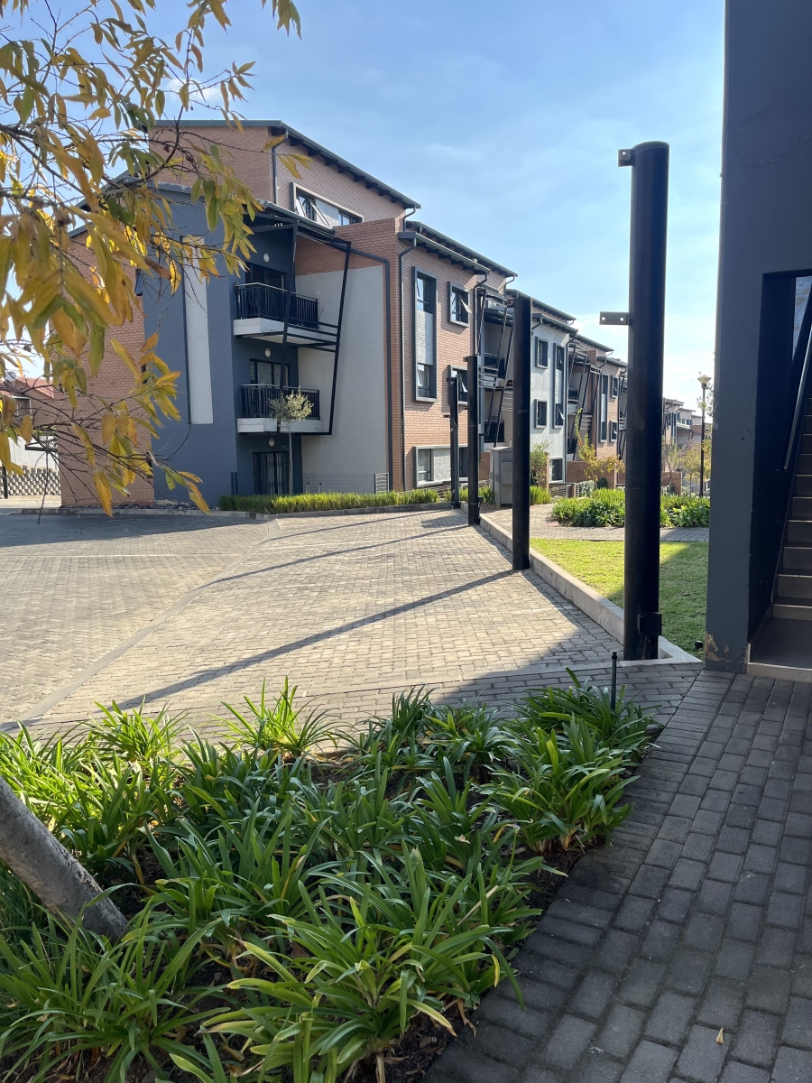 2 Bedroom Property for Sale in Vorna Valley Gauteng