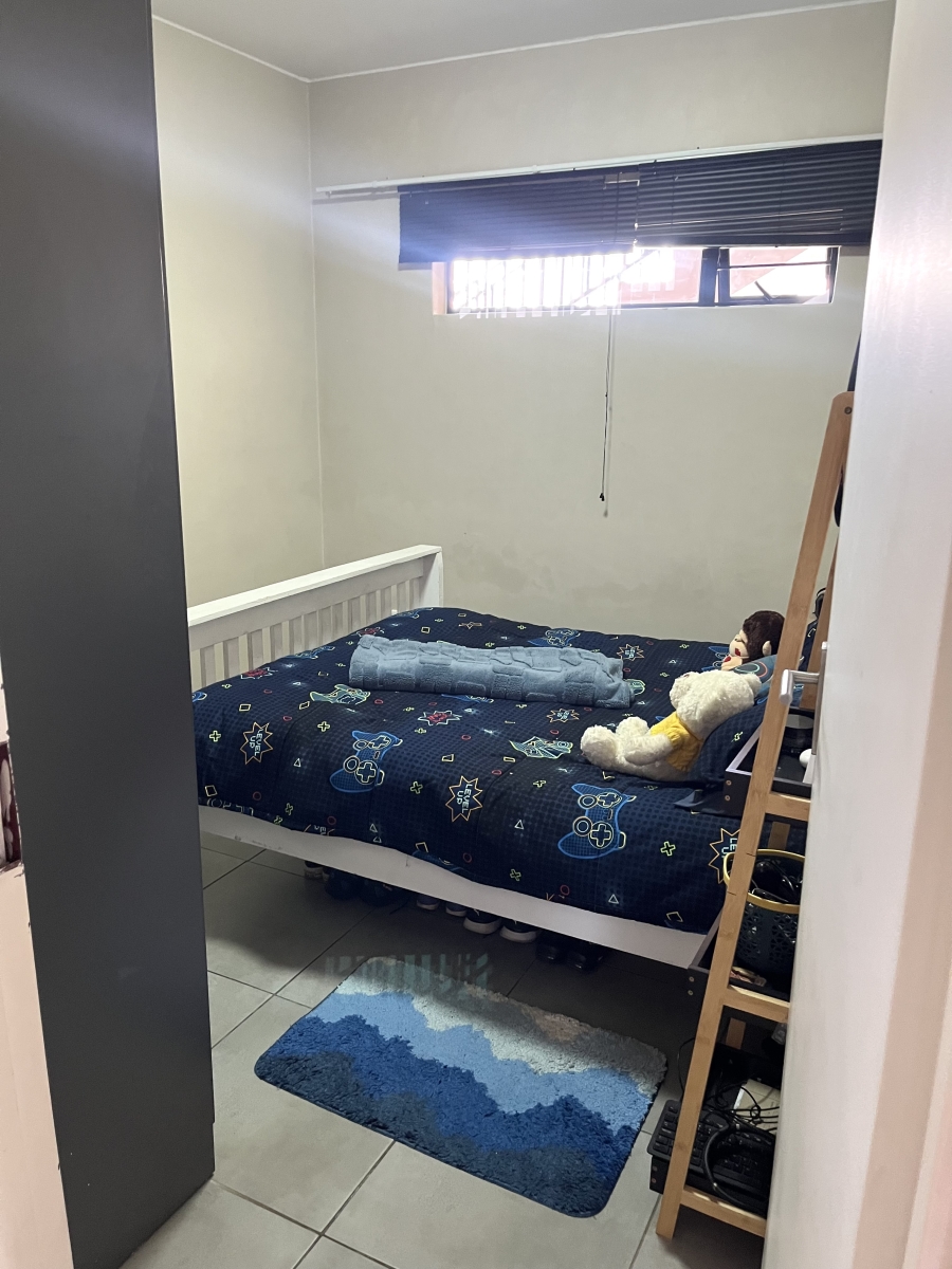 2 Bedroom Property for Sale in Vorna Valley Gauteng
