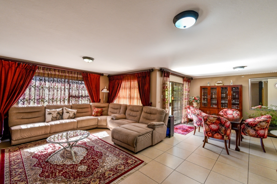 3 Bedroom Property for Sale in Erasmuskloof Gauteng