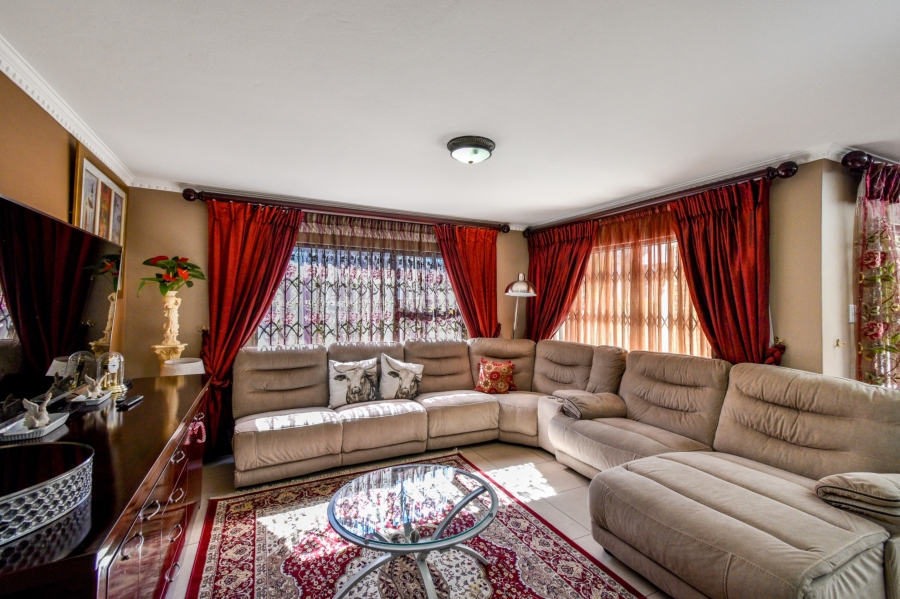 3 Bedroom Property for Sale in Erasmuskloof Gauteng