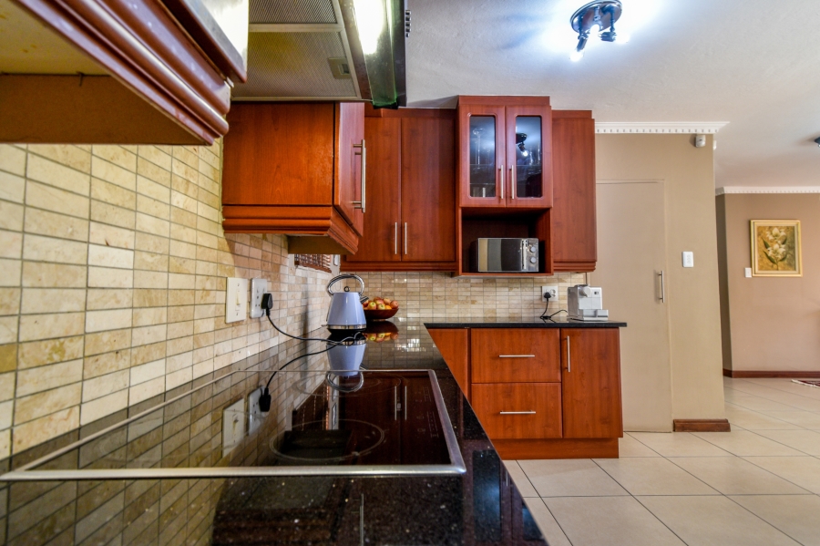 3 Bedroom Property for Sale in Erasmuskloof Gauteng