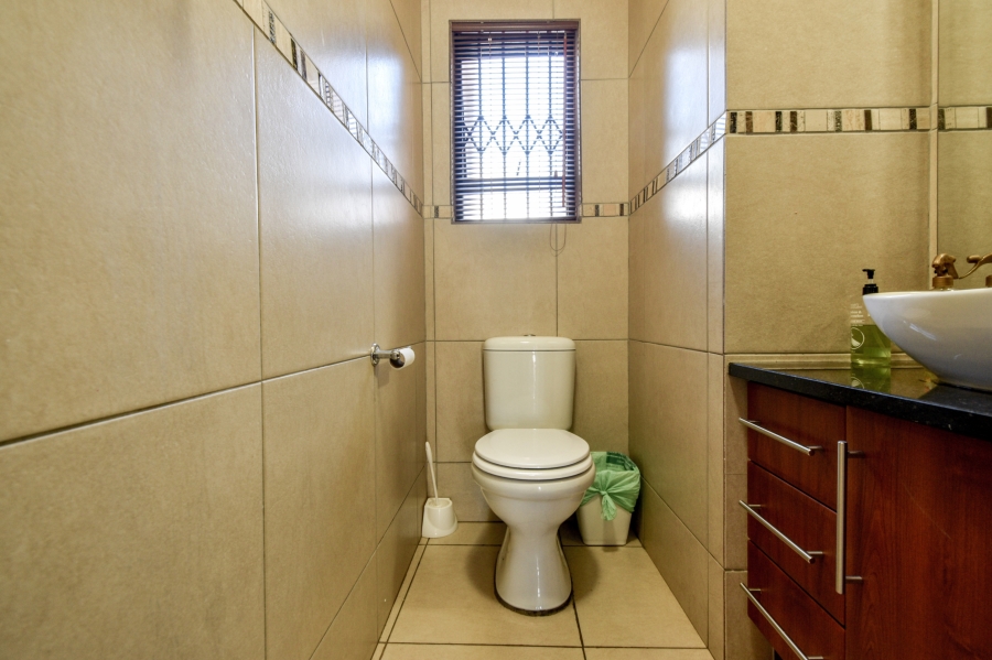 3 Bedroom Property for Sale in Erasmuskloof Gauteng