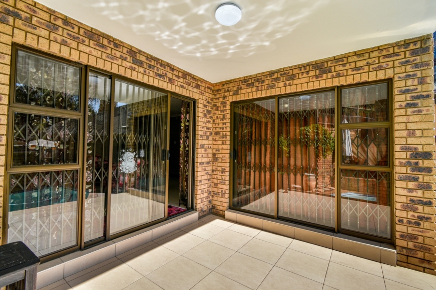 3 Bedroom Property for Sale in Erasmuskloof Gauteng