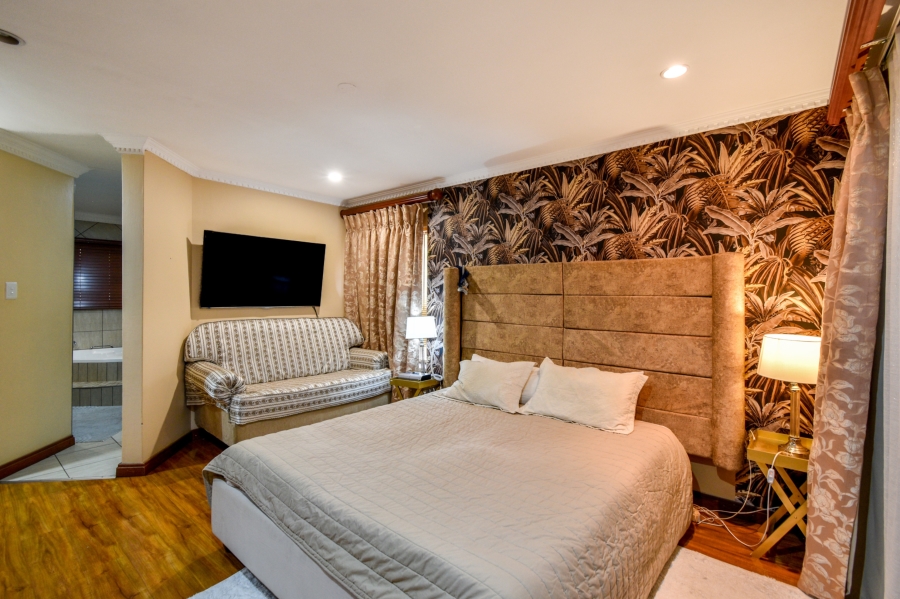 3 Bedroom Property for Sale in Erasmuskloof Gauteng