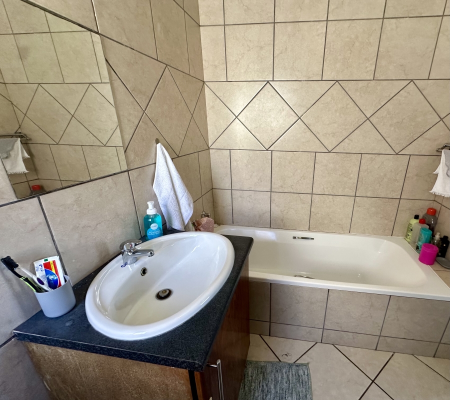 3 Bedroom Property for Sale in Olympus AH Gauteng