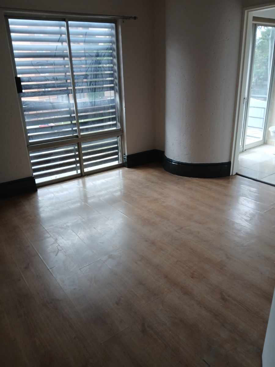 To Let 3 Bedroom Property for Rent in Houghton Estate Gauteng