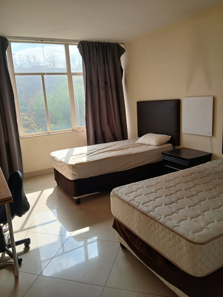 To Let 1 Bedroom Property for Rent in Parktown Gauteng