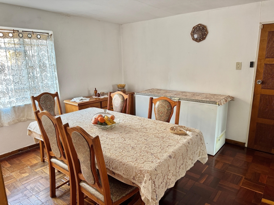 5 Bedroom Property for Sale in Lenasia Gauteng