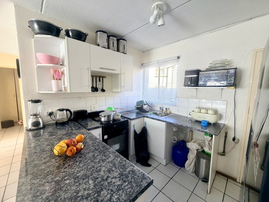 2 Bedroom Property for Sale in Lakefield Gauteng