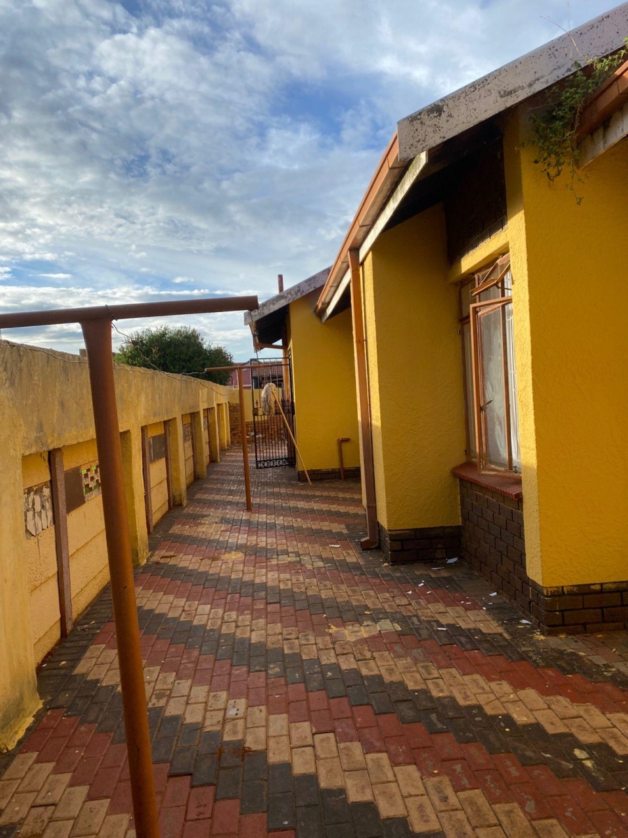 3 Bedroom Property for Sale in Sebokeng Zone 14 Gauteng