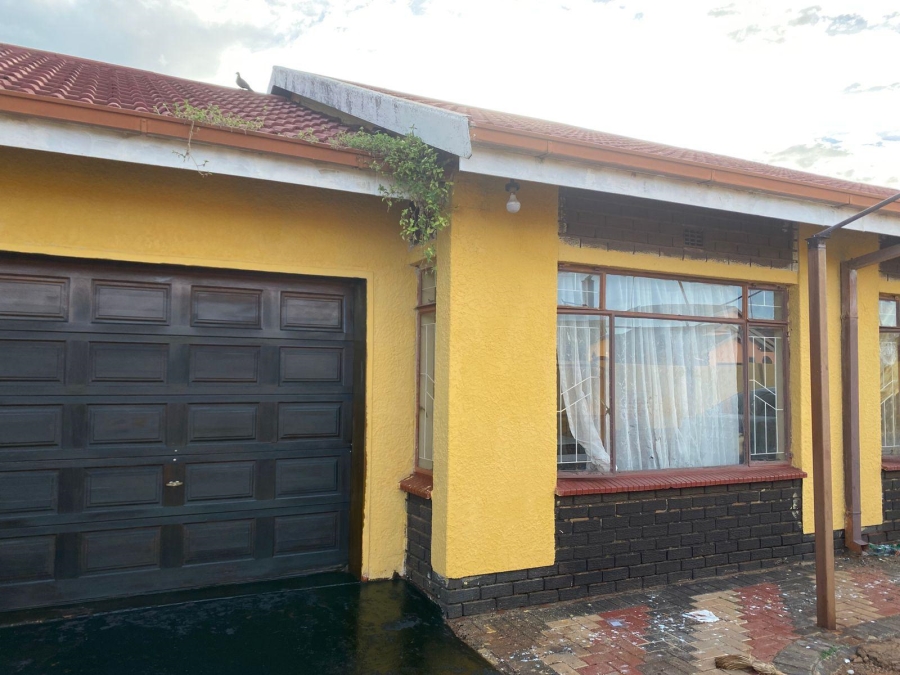 3 Bedroom Property for Sale in Sebokeng Zone 14 Gauteng