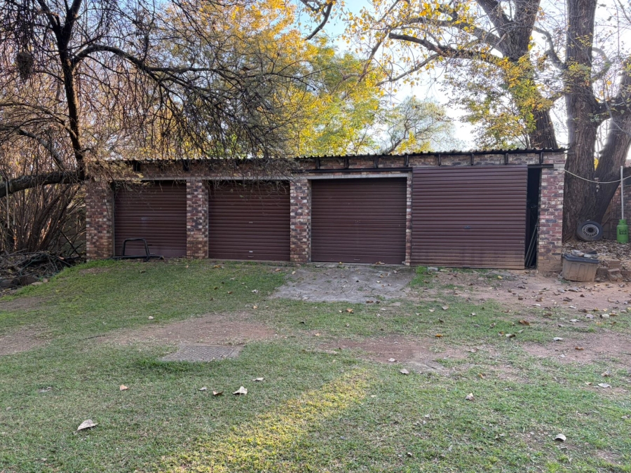 3 Bedroom Property for Sale in Rothdene Gauteng